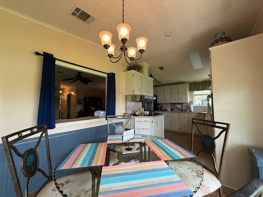 8111 Buena Vista Drive a Ellenton, FL Mobile or Manufactured Home for Sale